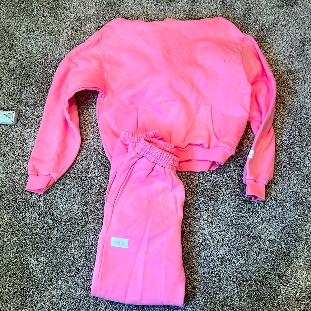 Milk matching hoodie and sweatpants - size small in Bubblegum